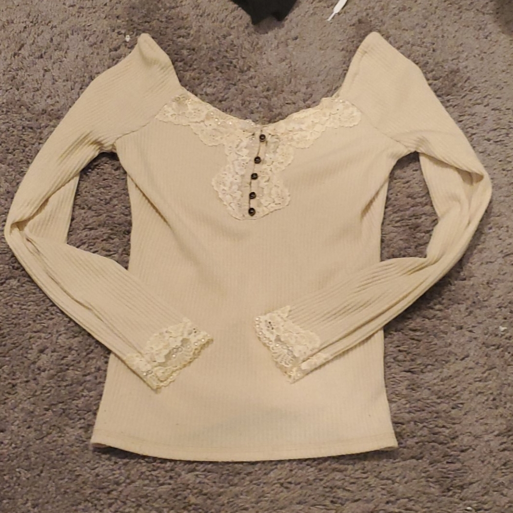 Lacey top